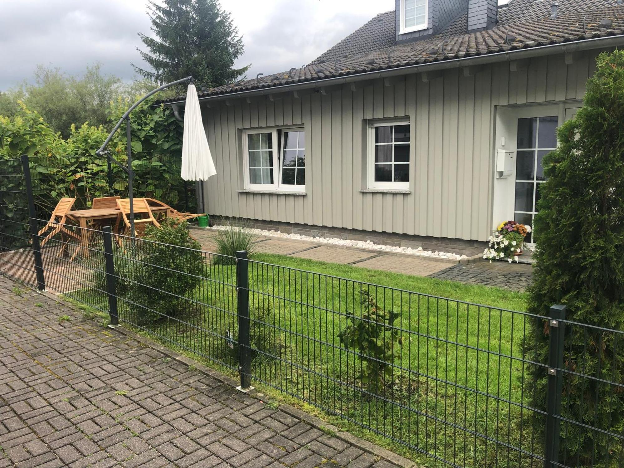 Ferienwohnung Am Rothaarsteig Бад Берлебург Екстериор снимка
